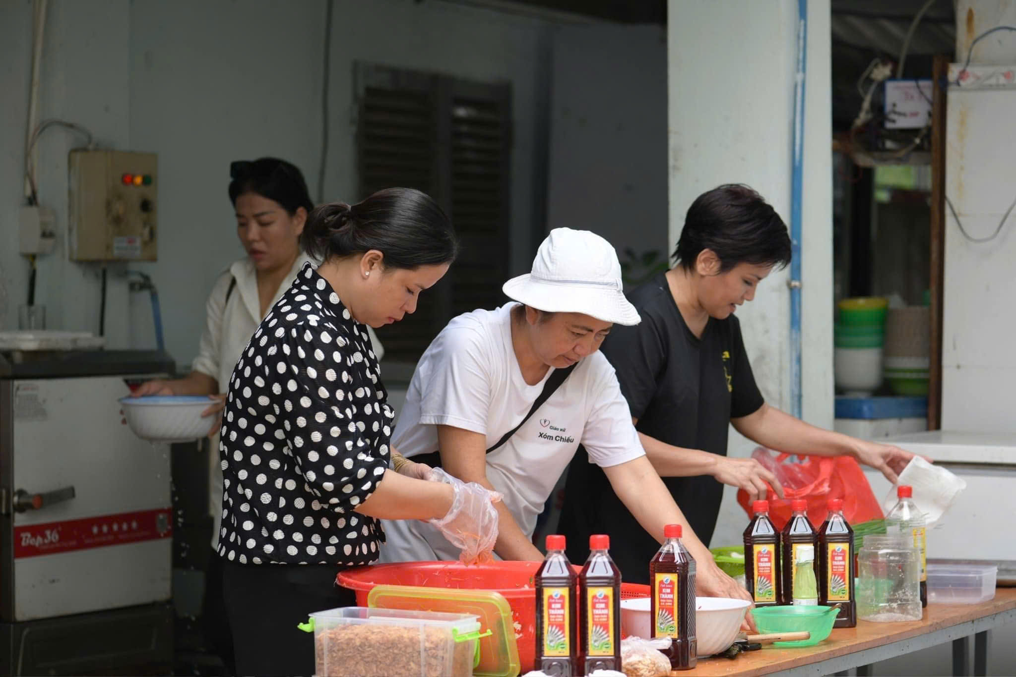 Kimthanhfood đồng hành cùng team Miss Sài Gòn mang bữa ăn yêu thương đến mái ấm DON BOSCO
